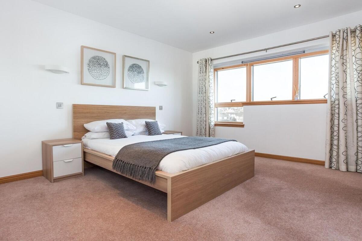 Executive 3 Bed Apartment Aberdeen Bagian luar foto