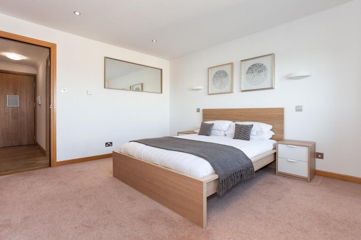 Executive 3 Bed Apartment Aberdeen Bagian luar foto